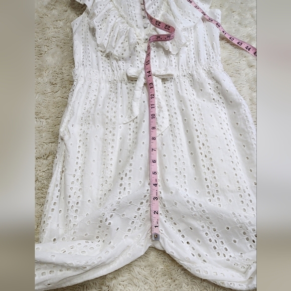 Urban Outfitters Magnolia Eyelet Ruffle Jumpsuit Size Medium White OB974249 - Picture 11 of 15